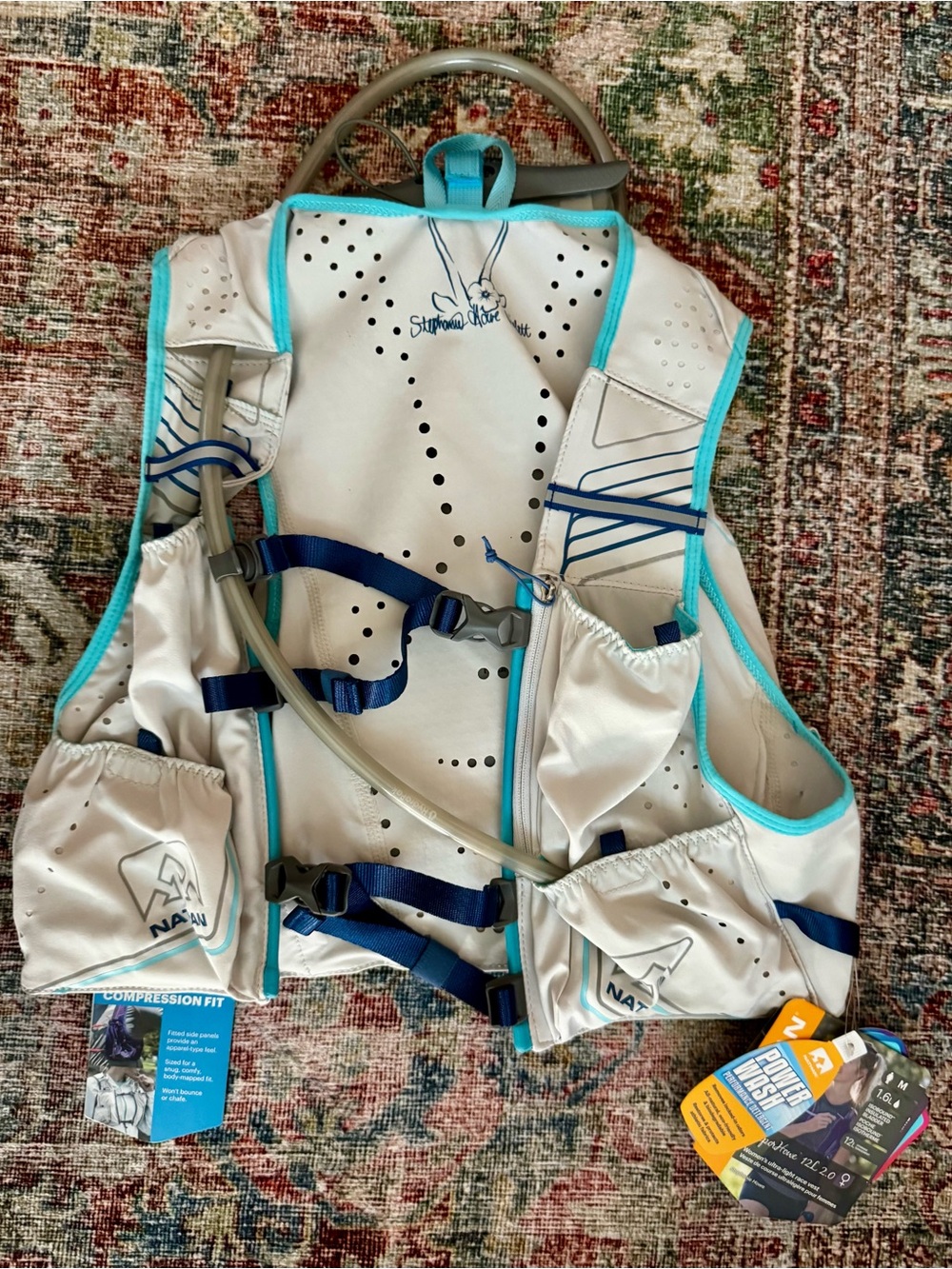 Nathan VaporHowe 2.0 12 Liter Womens Hydration Vest in Light Gray with Teal Trim